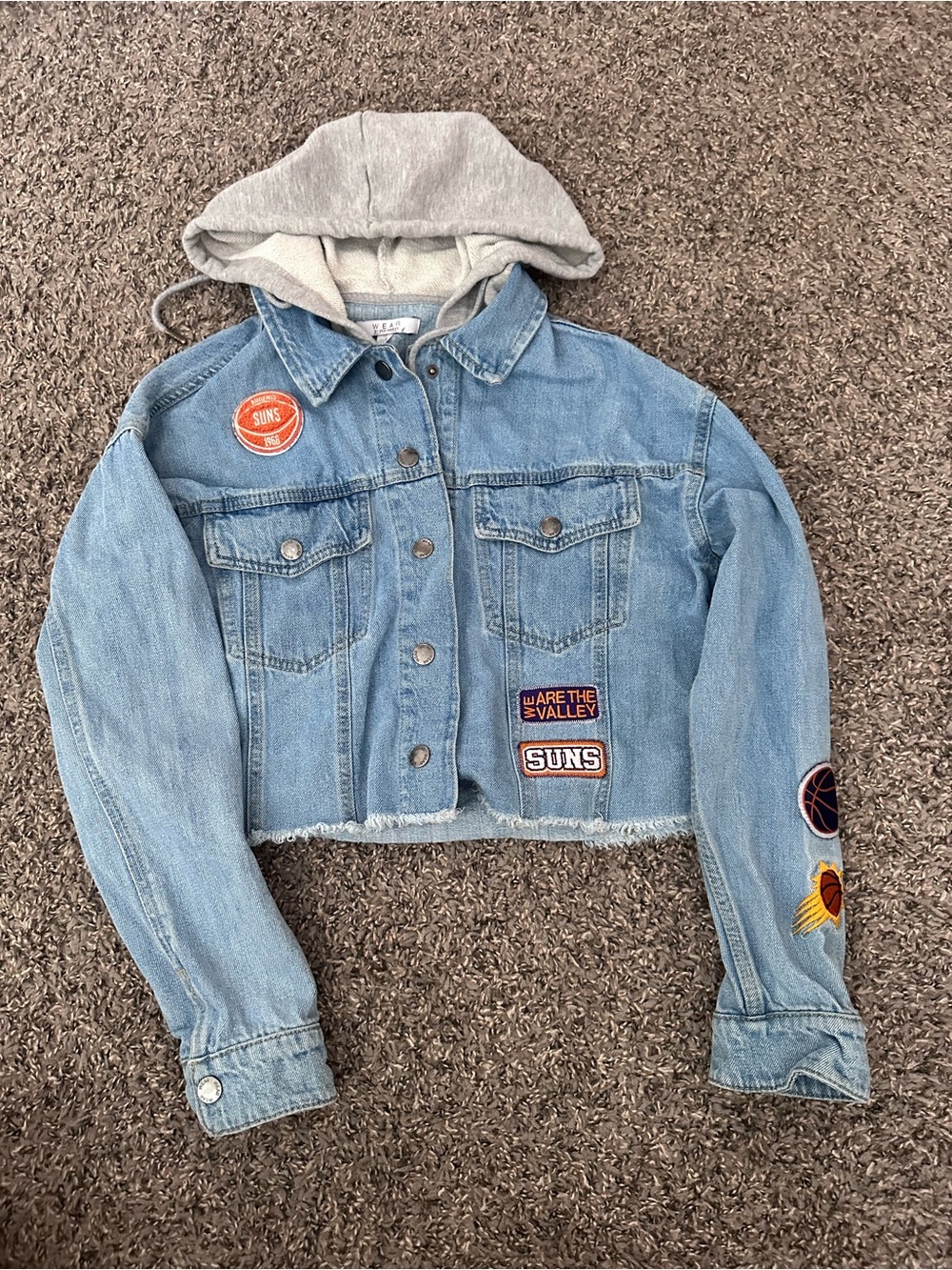 WEAR by Erin Andrews Phoenix Suns NBA Denim Hooded Jacket w/ Patches Size S